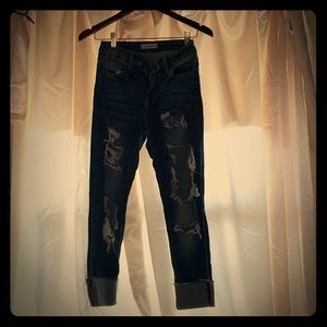 Cuffed cropped ripped jeans